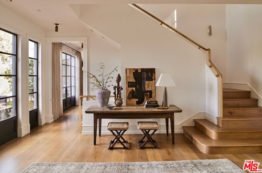 665 Walther Way, Los Angeles CA  90049-2314 exterior