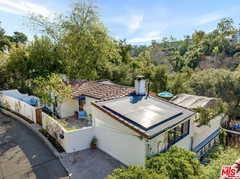 8754 Arlene Ter, Los Angeles CA  90046-1434 exterior