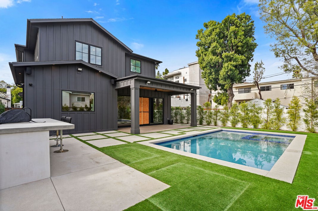 4338 Shadyglade Ave, North Hollywood, CA 91604