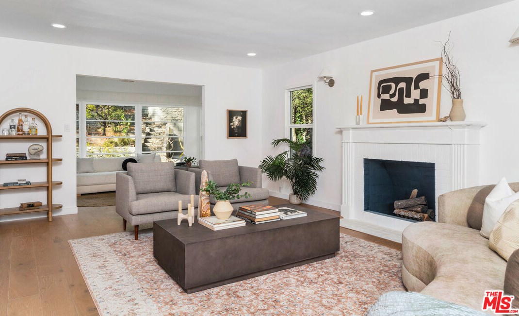 3663 Homeland Dr, Los Angeles CA  90008-4937 exterior