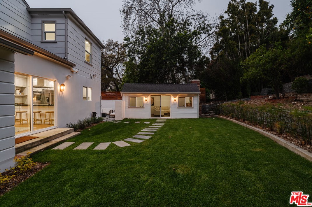 3663 Homeland Dr, Los Angeles CA  90008-4937 exterior