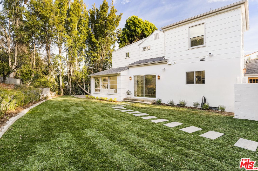 3663 Homeland Dr, Los Angeles CA  90008-4937 exterior