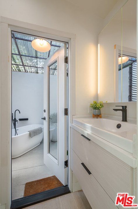 2459 Laurel Pass, Los Angeles CA  90046-1401 exterior