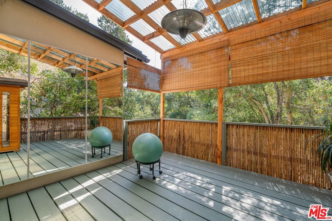 2459 Laurel Pass, Los Angeles CA  90046-1401 exterior