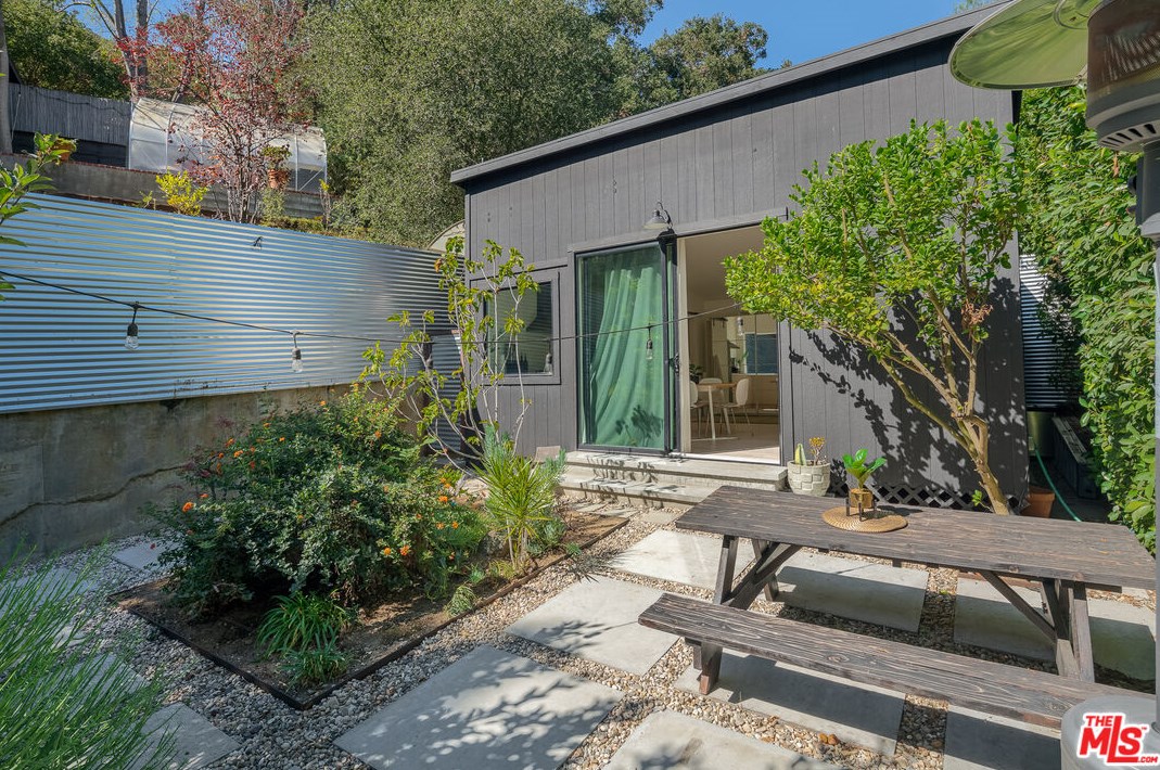 2459 Laurel Pass, Los Angeles CA  90046-1401 exterior