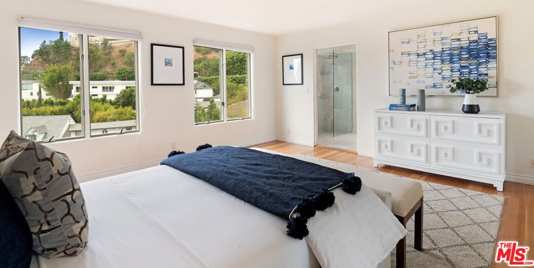 1332 Belfast Dr, Los Angeles CA  90069-1326 exterior
