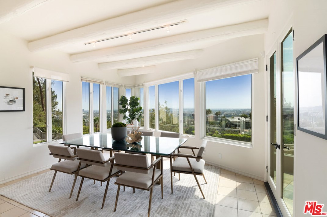 1332 Belfast Dr, Los Angeles CA  90069-1326 exterior