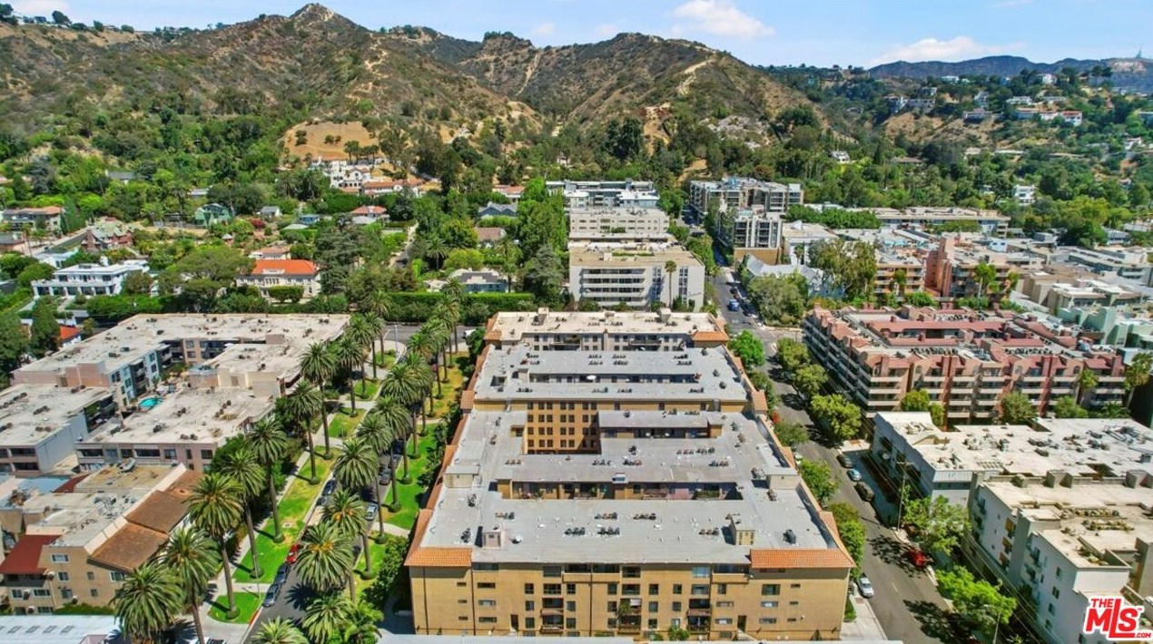 1735 Fuller Ave, Los Angeles CA  90046-8410 exterior