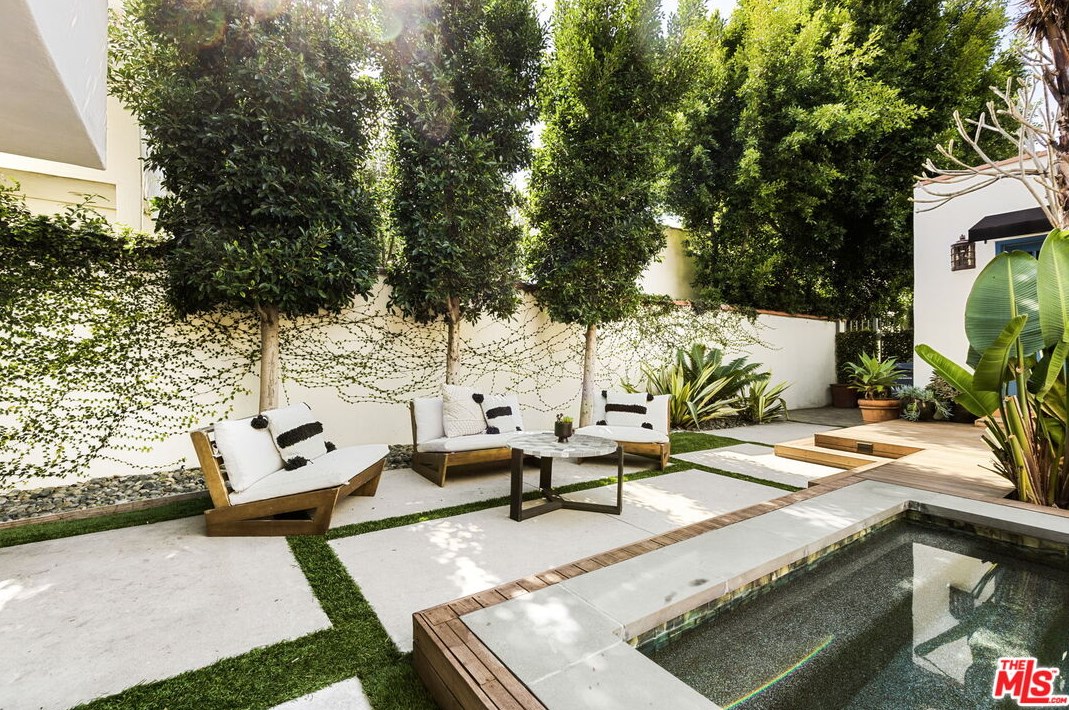 346 Westbourne Dr, Los Angeles CA  90048-1910 exterior