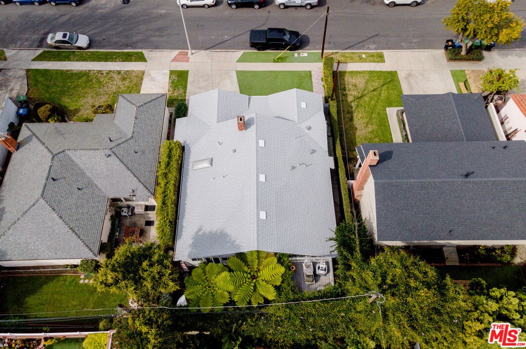 12030 Alberta Dr, Los Angeles CA  90230-5902 exterior