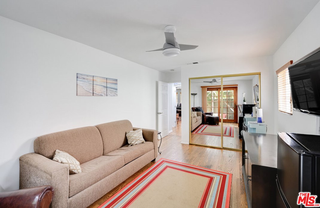 12030 Alberta Dr, Los Angeles CA  90230-5902 exterior