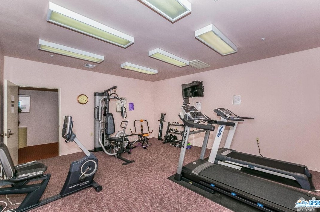 69130 Gerald Ford Dr, Cathedral City CA  92234-1741 exterior