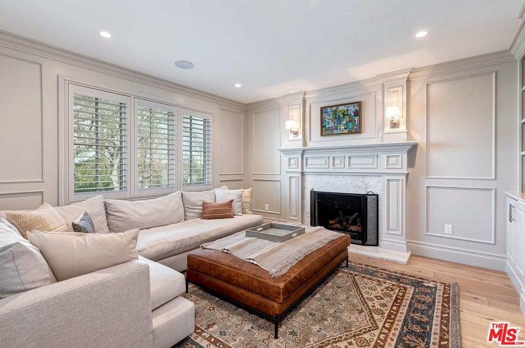 673 Thayer Ave, Los Angeles CA  90024-3307 exterior