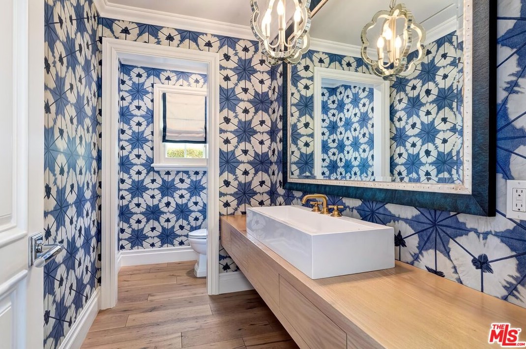 673 Thayer Ave, Los Angeles CA  90024-3307 exterior