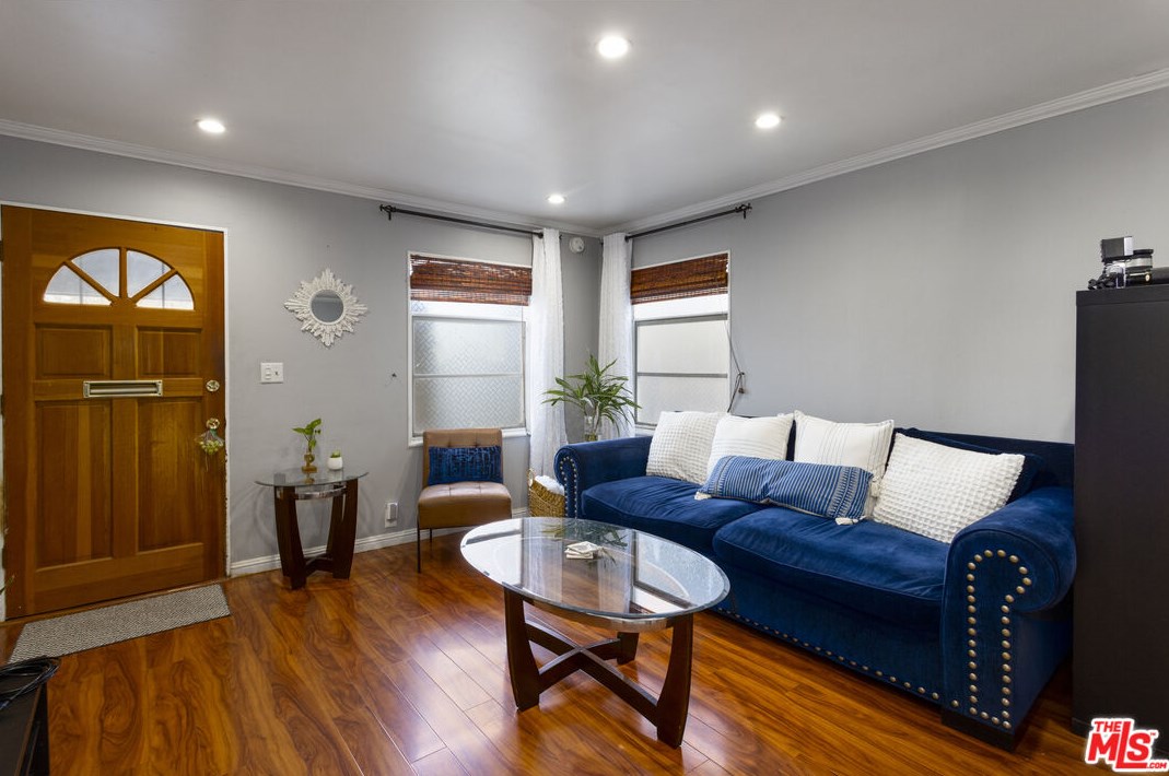 3557 Barrington Ave, Los Angeles CA  90066-2829 exterior