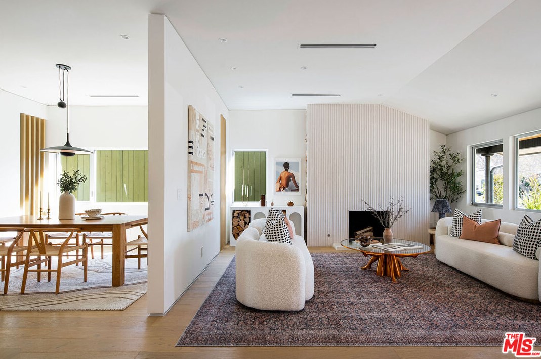 3030 Kelton Ave, Los Angeles CA  90034-3022 exterior