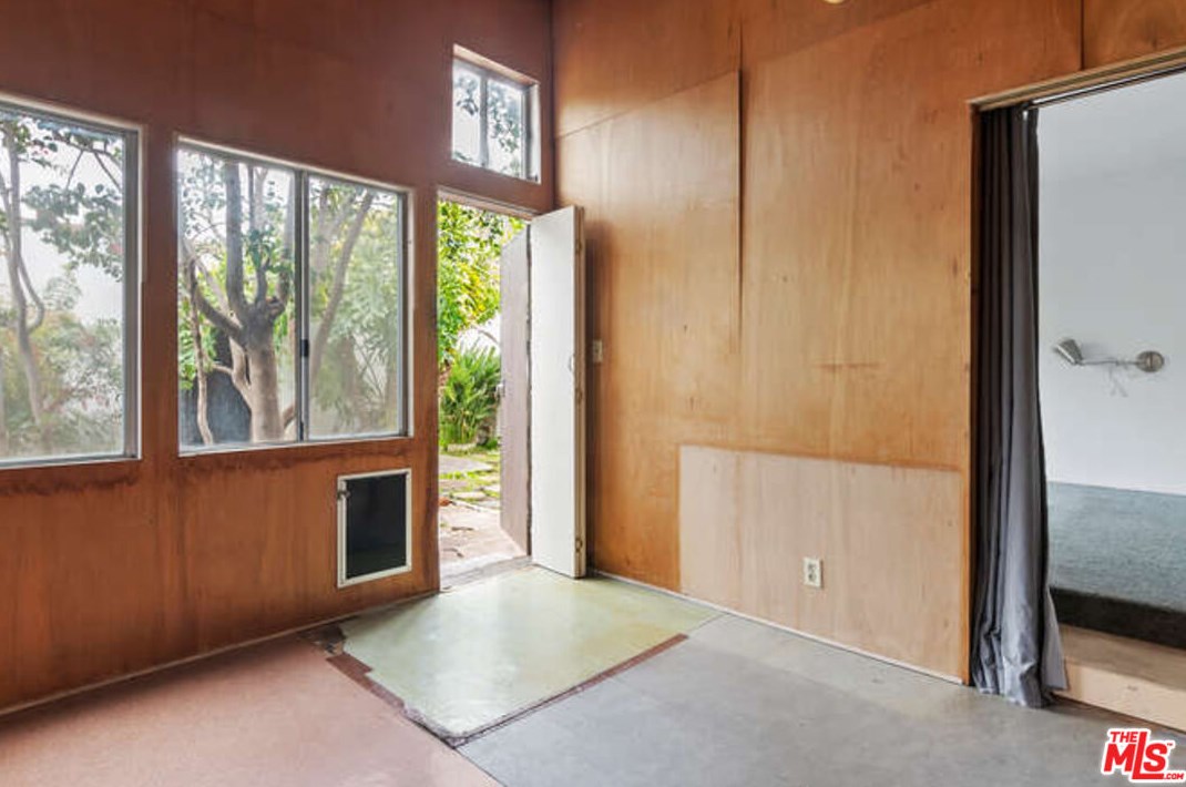 8629 Guthrie Ave, Los Angeles CA  90034-1403 exterior