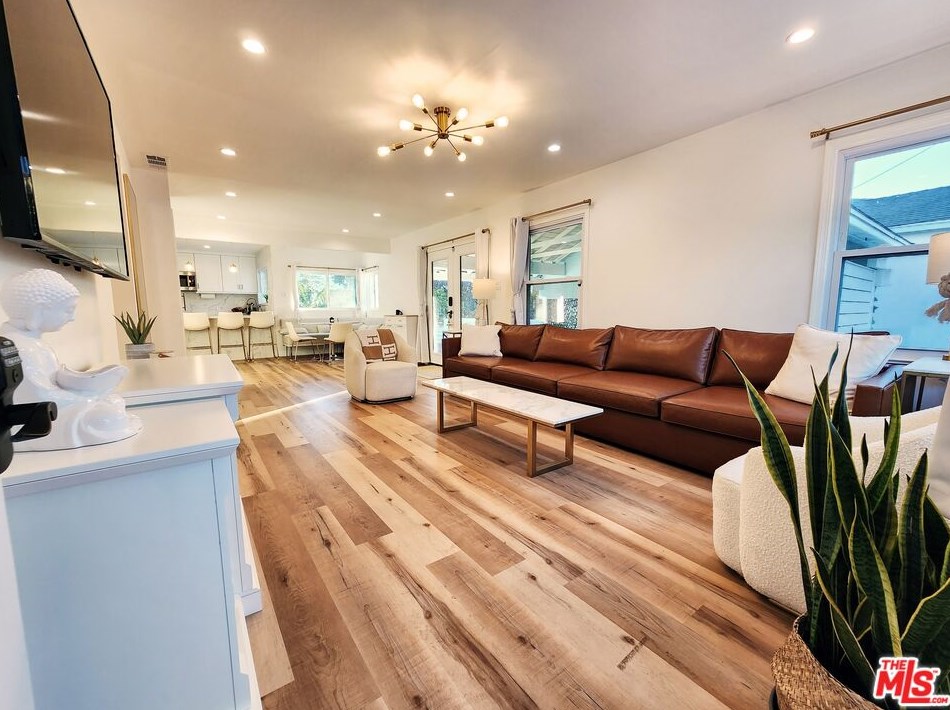 1524 Mariposa Ave, El Segundo CA  90245-3228 exterior