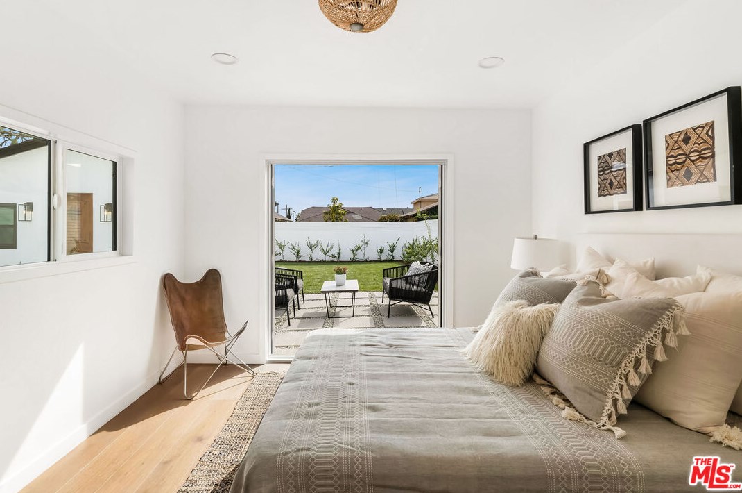 3810 59th Pl, Los Angeles CA  90043-3153 exterior