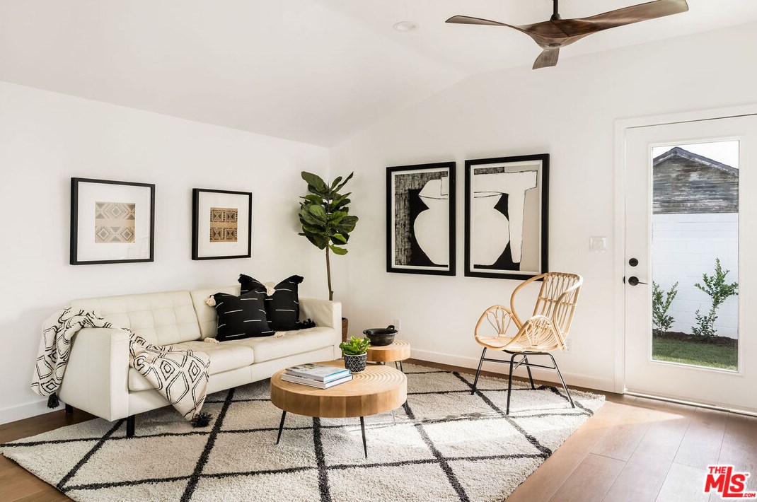 3810 59th Pl, Los Angeles CA  90043-3153 exterior