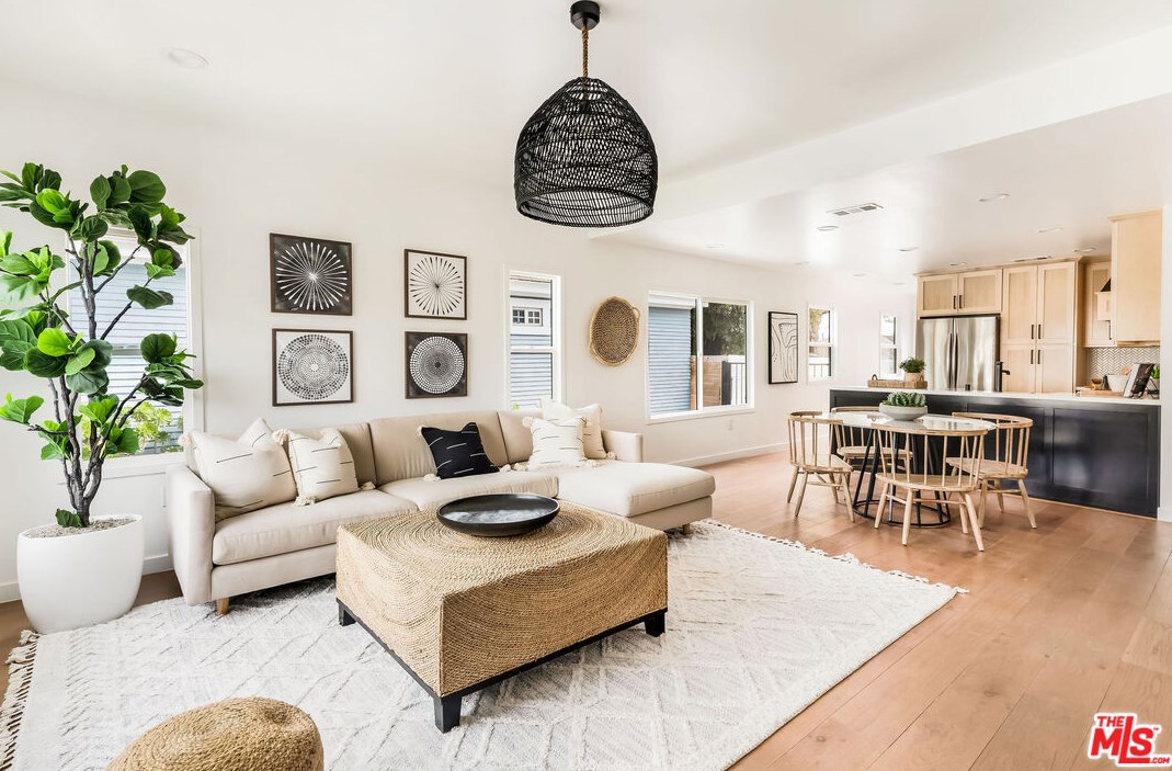 3810 59th Pl, Los Angeles CA  90043-3153 exterior