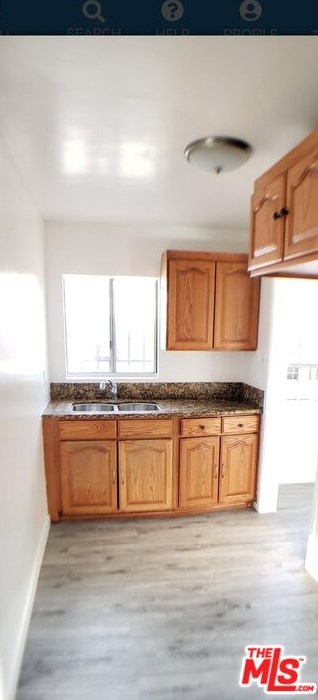 10405 Hoover St, Los Angeles CA  90044-4421 exterior