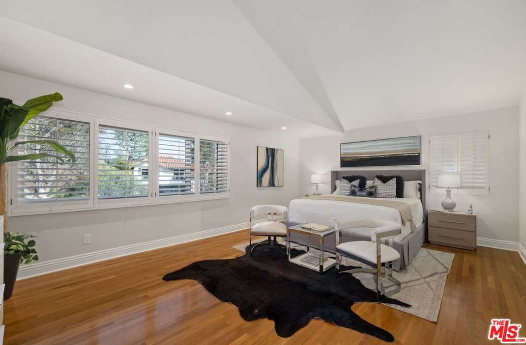 3057 Nicada Dr, Los Angeles CA  90077-2027 exterior
