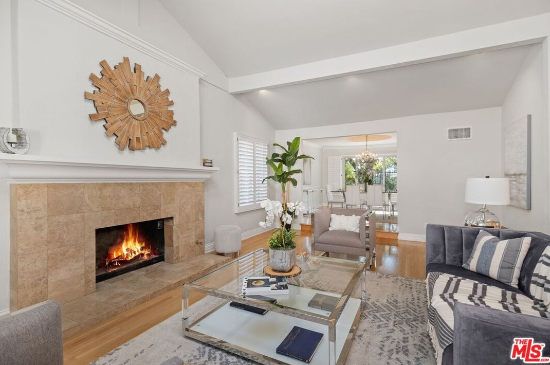 3057 Nicada Dr, Los Angeles CA  90077-2027 exterior