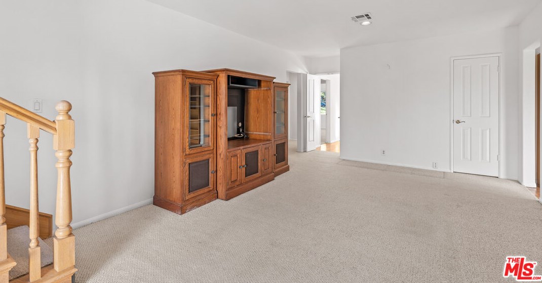 6383 Nancy St, Los Angeles CA  90045-1235 exterior
