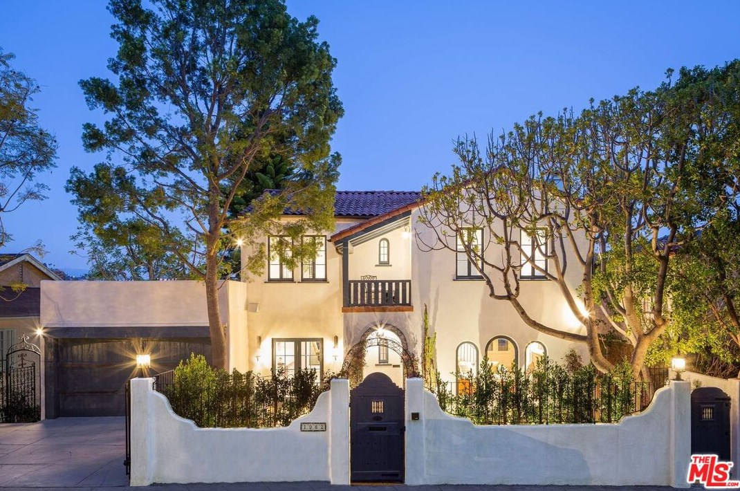 1982 Normandie Ave, Los Angeles CA  90007-1144 exterior