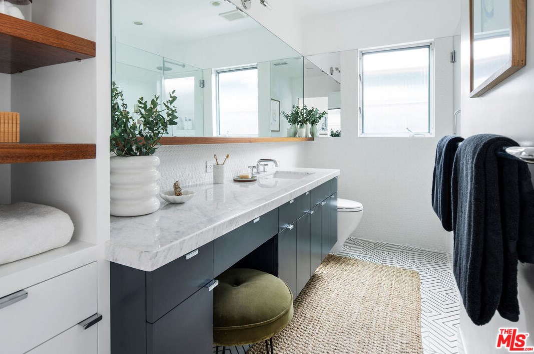 4342 Palmero Dr, Los Angeles CA  90065-4236 exterior