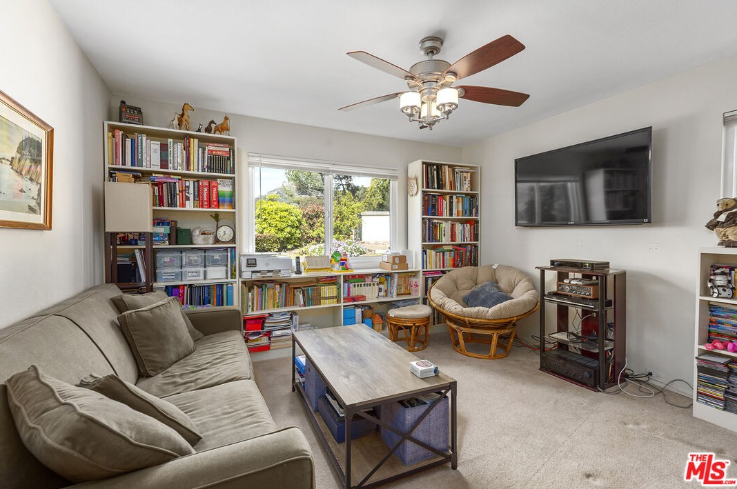 13740 Bayliss Rd, Los Angeles CA  90049-1215 exterior