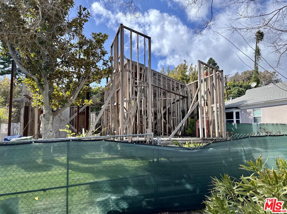 9224 Monte Mar Dr, Los Angeles CA  90035-4131 exterior