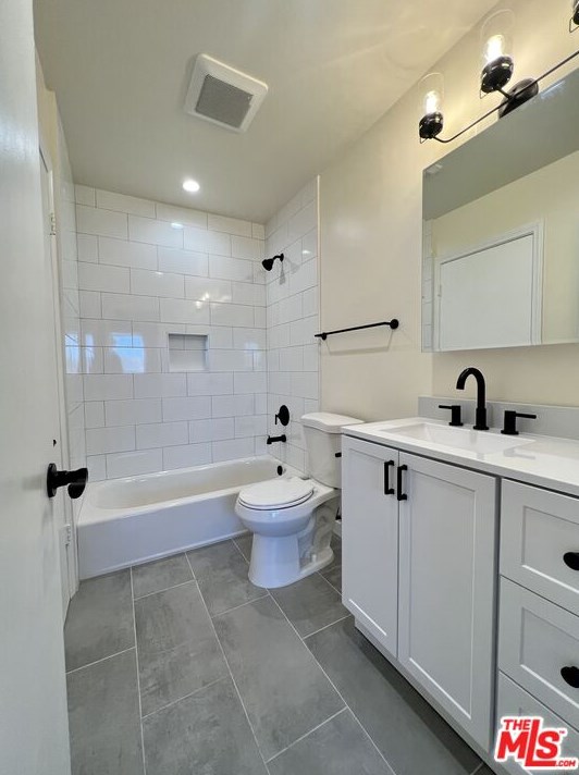 311 Palm Ave, El Segundo CA  90245-2267 exterior