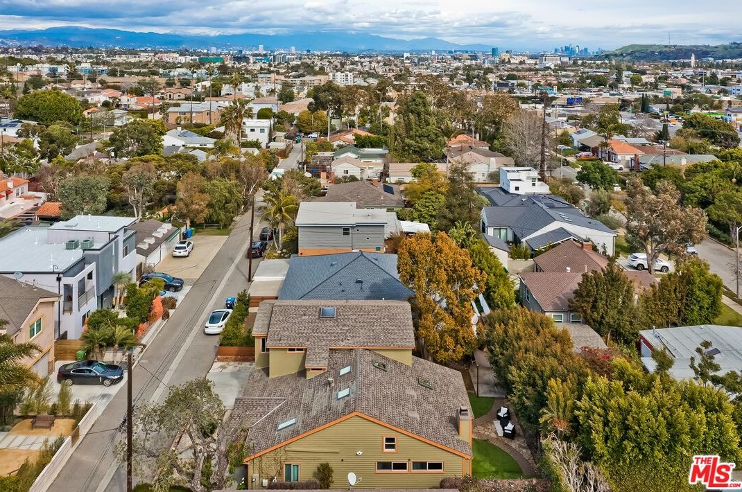 11422 Mccune Ave, Los Angeles CA  90066-3318 exterior