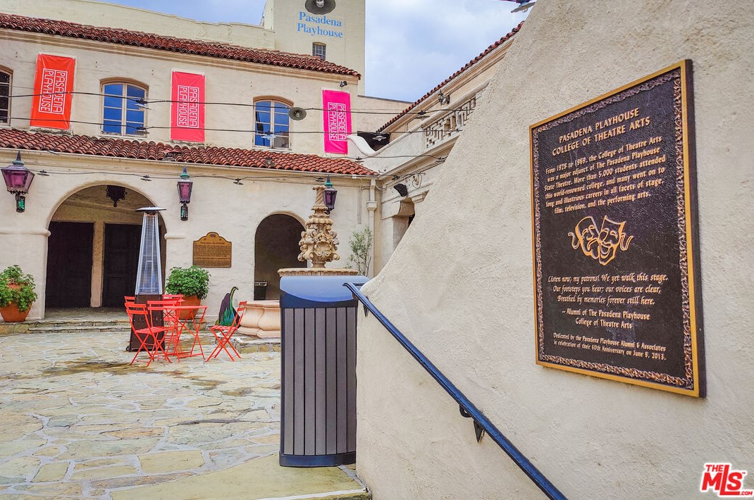 217 Marengo Ave, Pasadena CA 91101-2728 exterior