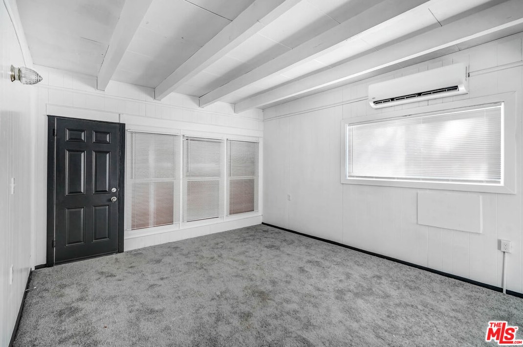 102 22nd St, Banning CA  92220-4012 exterior