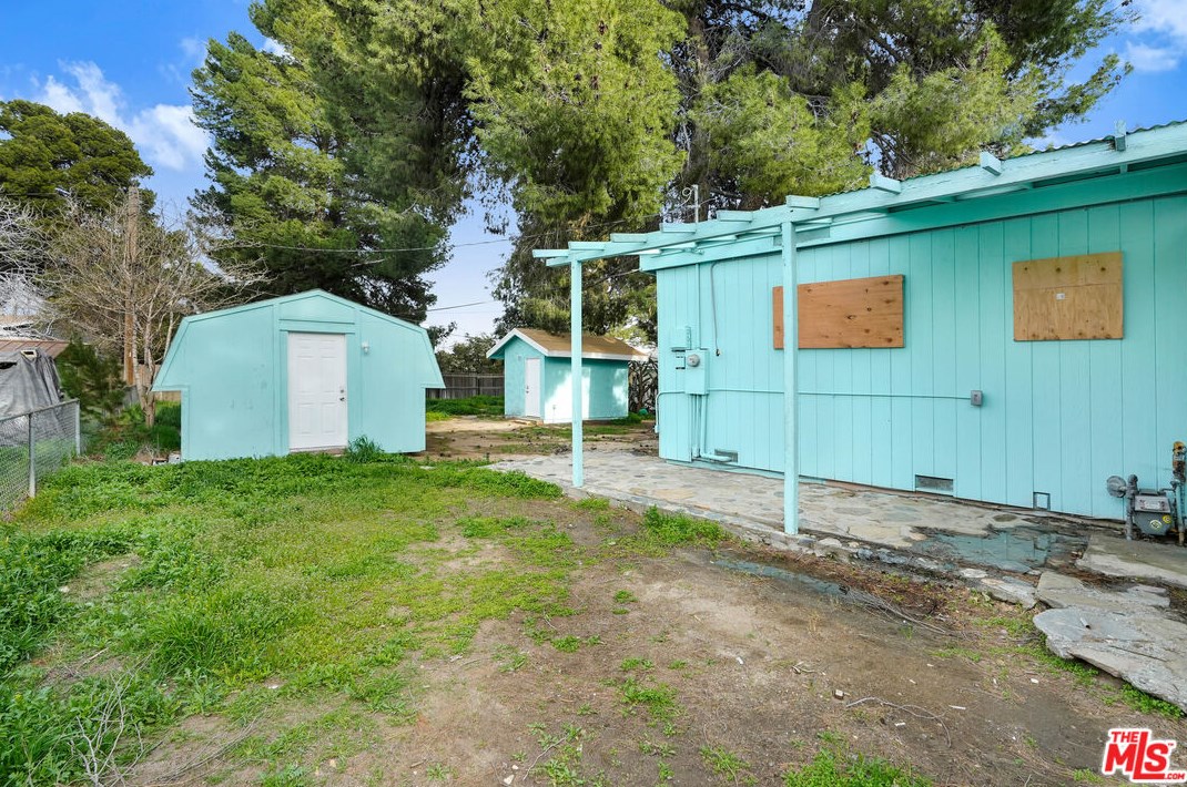 102 22nd St, Banning CA  92220-4012 exterior