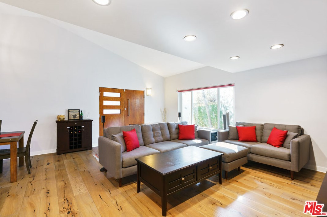 12425 Allin St, Los Angeles CA  90066-6805 exterior