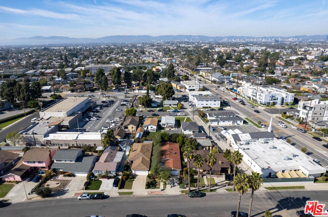 12425 Allin St, Los Angeles CA  90066-6805 exterior