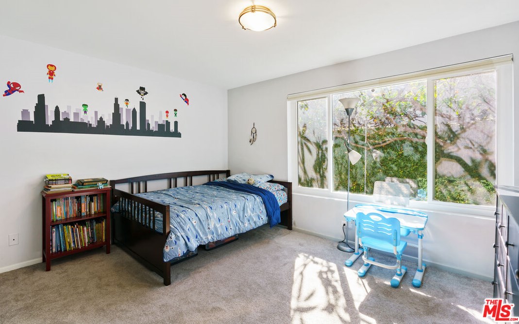 12425 Allin St, Los Angeles CA  90066-6805 exterior