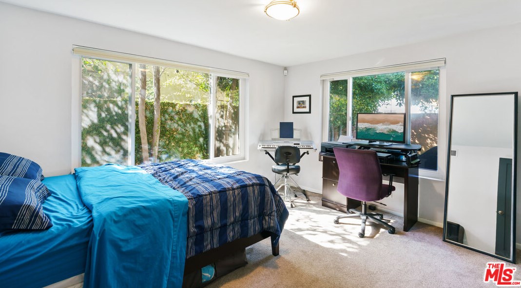 12425 Allin St, Los Angeles CA  90066-6805 exterior