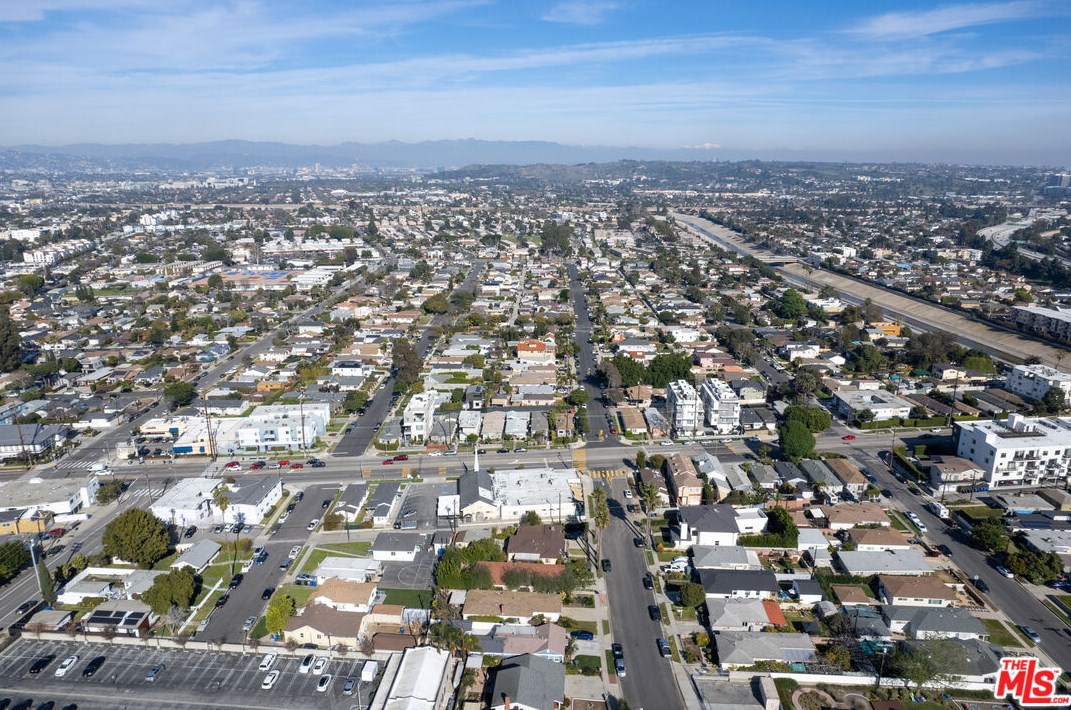 12425 Allin St, Los Angeles CA  90066-6805 exterior