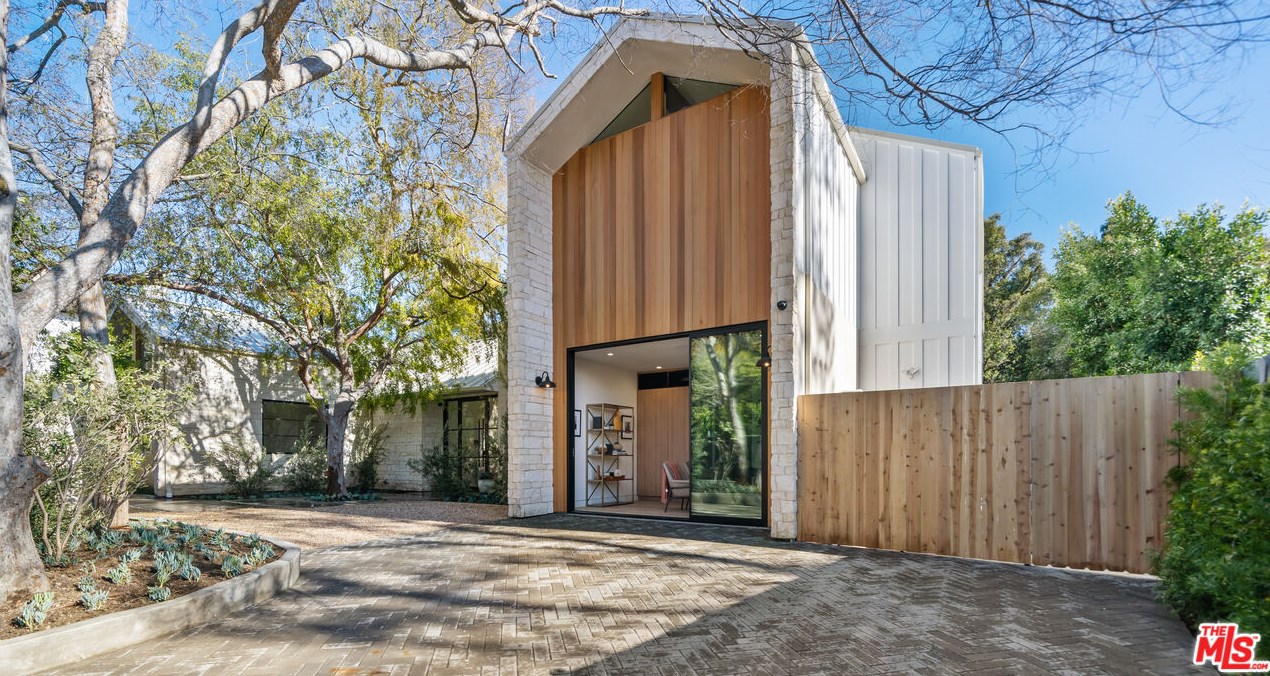 7932 Woodrow Wilson Dr, Los Angeles CA  90046-1216 exterior