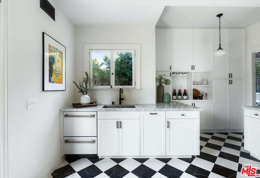 5915 Echo St, Los Angeles CA  90042-4223 exterior