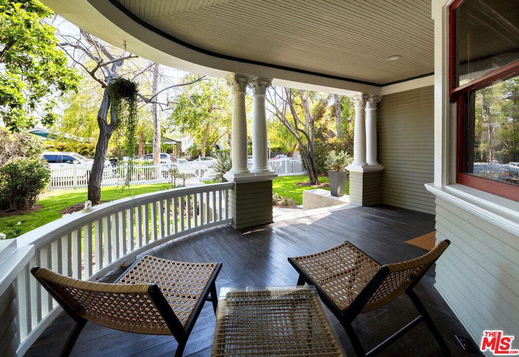 5915 Echo St, Los Angeles CA  90042-4223 exterior
