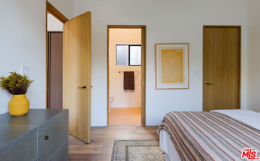 4985 Vincent Ave, Los Angeles CA  90041-2218 exterior