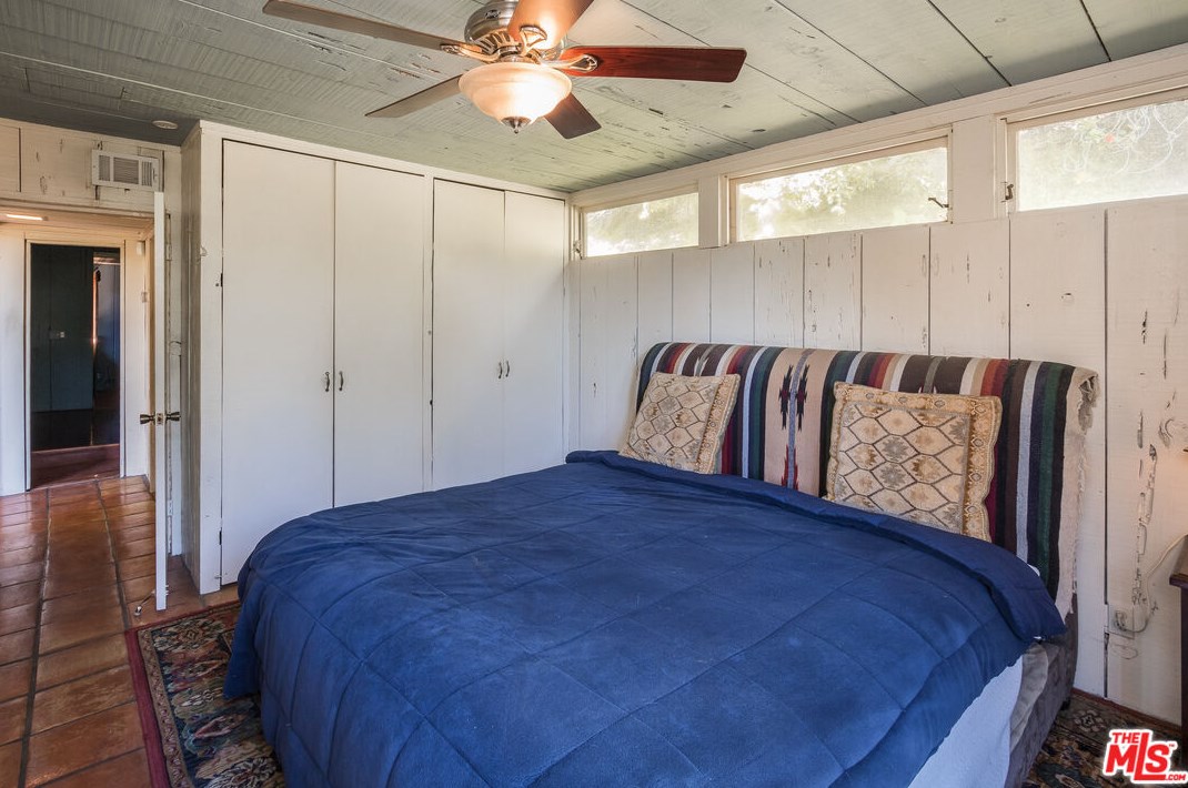 10495 Scenario Ln, Los Angeles CA  90077-2431 exterior