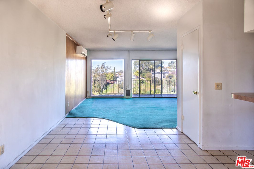 2601 Medlow Ave, Los Angeles CA  90065-4616 exterior