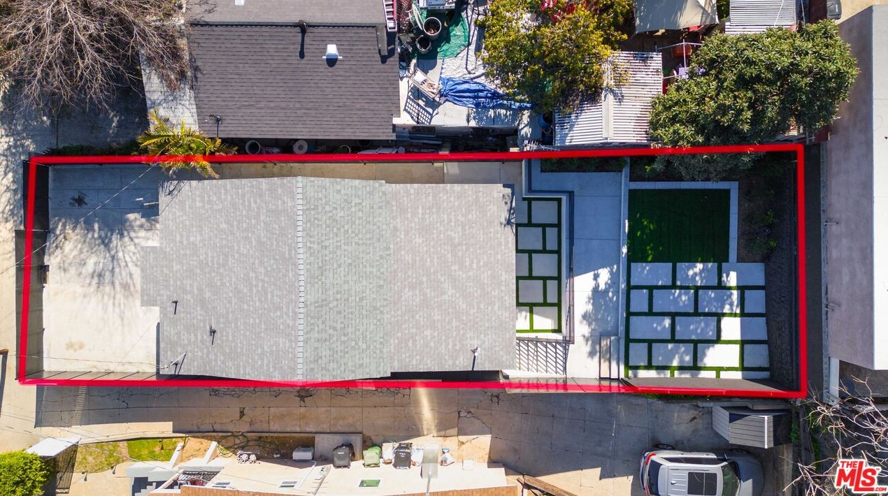 809 Gage Ave, Los Angeles CA  90001-1515 exterior